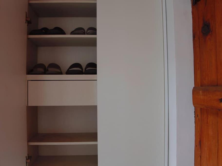 Cheongryang-anchae 2br 2ba Hanok Free Parking Apartment *