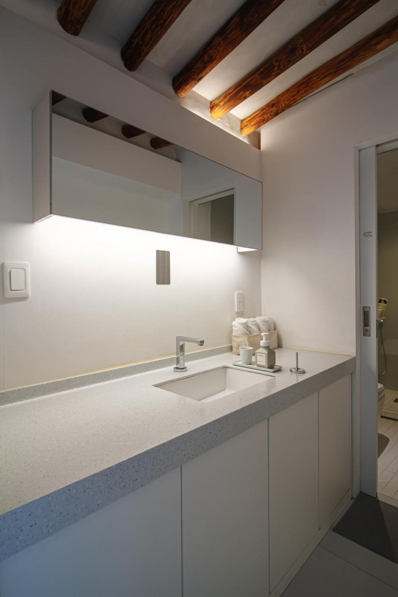 Apartment Cheongryang-anchae 2br 2ba Hanok Free Parking