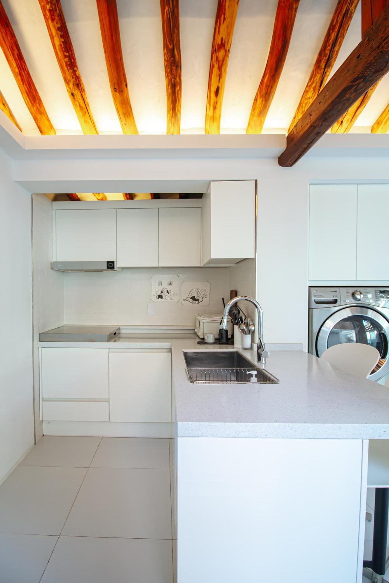 Cheongryang-anchae 2br 2ba Hanok Free Parking Apartment *