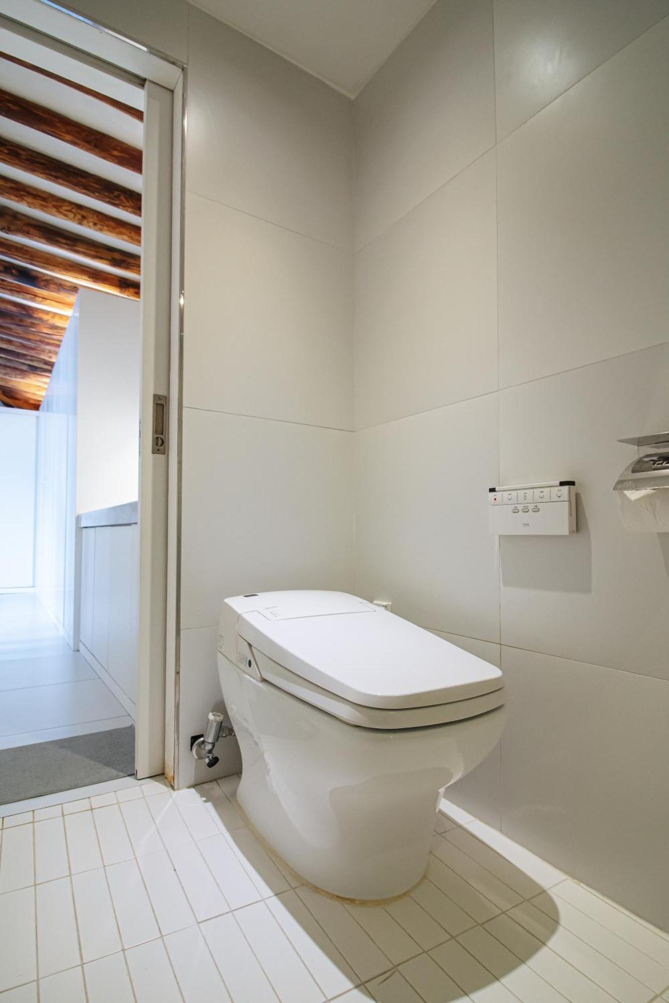 Cheongryang-anchae 2br 2ba Hanok Free Parking Apartment *