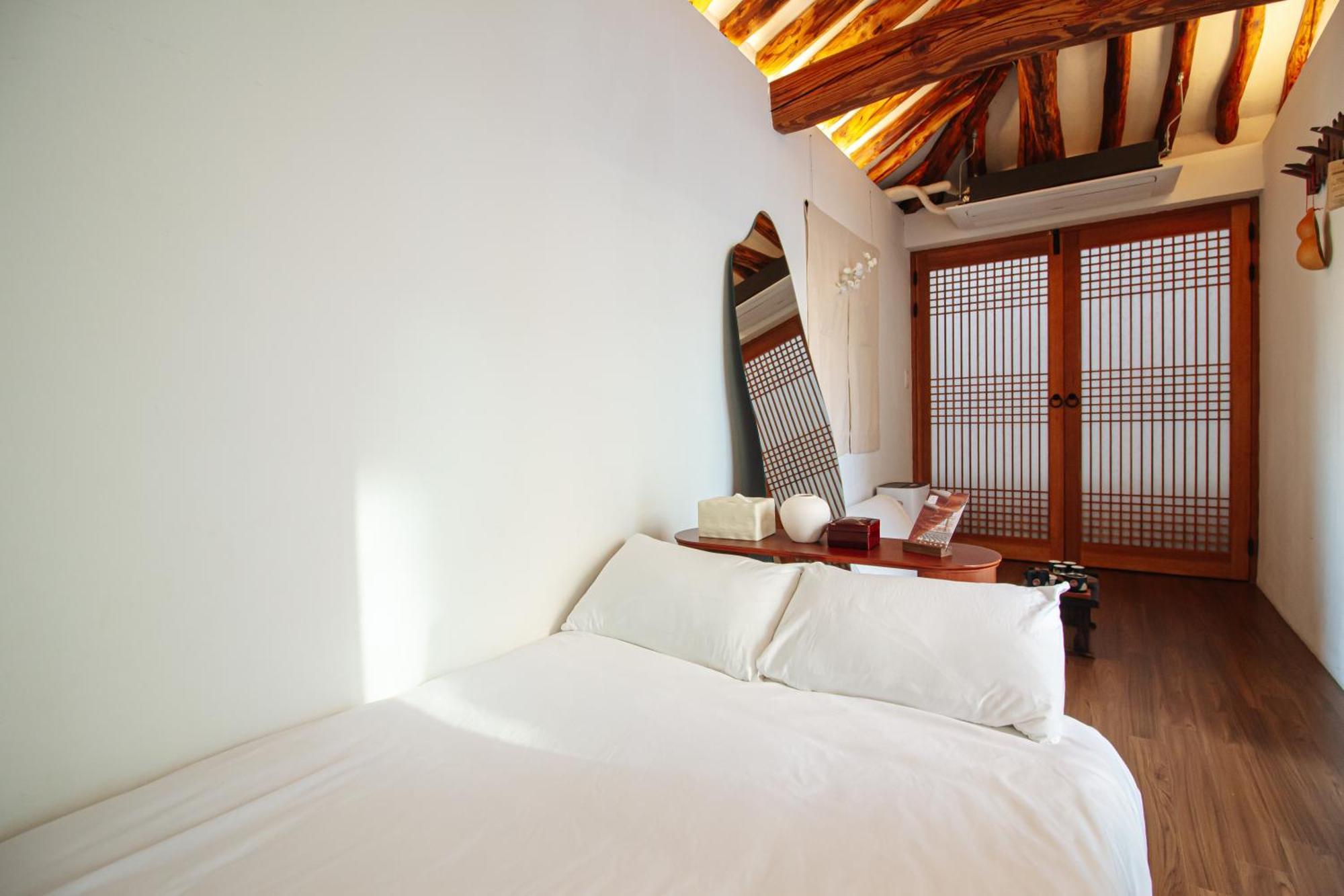 Apartment Cheongryang-anchae 2br 2ba Hanok Free Parking *